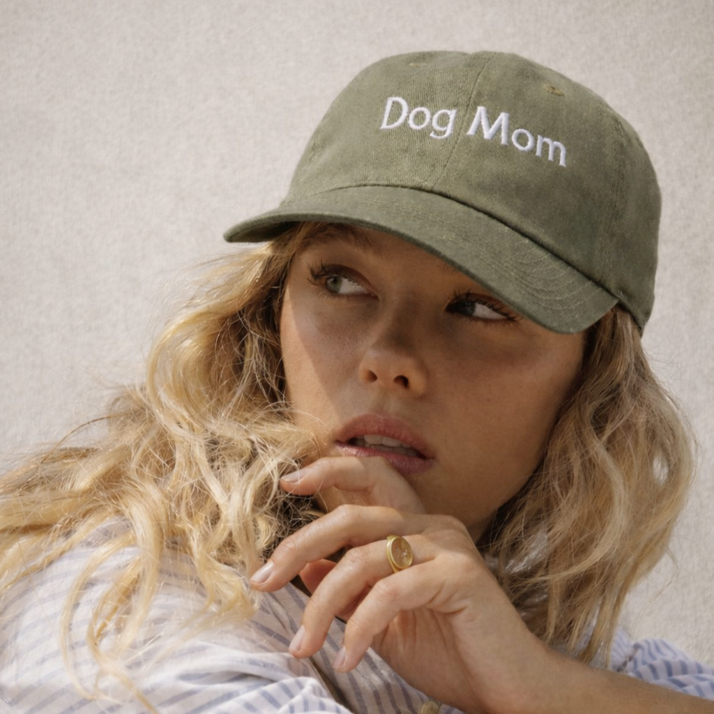 Gorra Bordada Dog Mom Verde