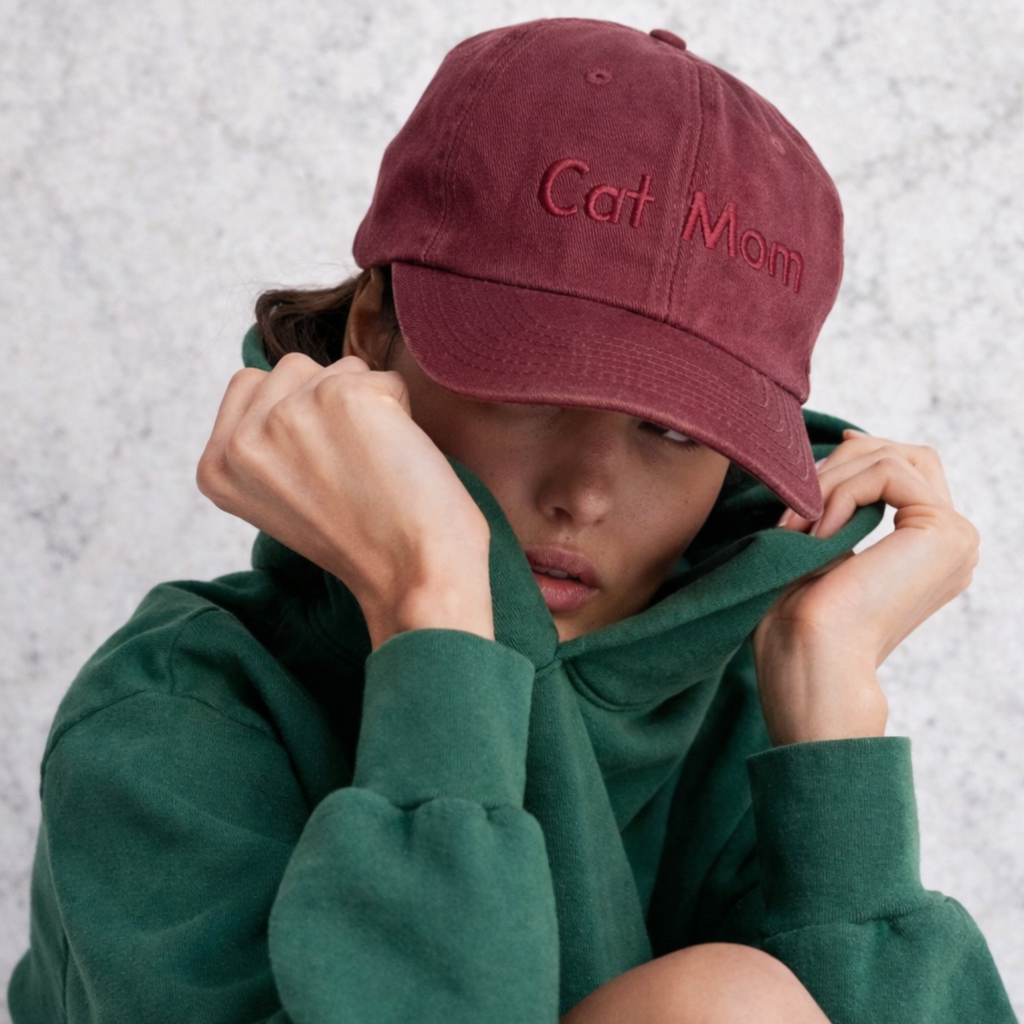 Gorra Bordada Cat Mom Roja