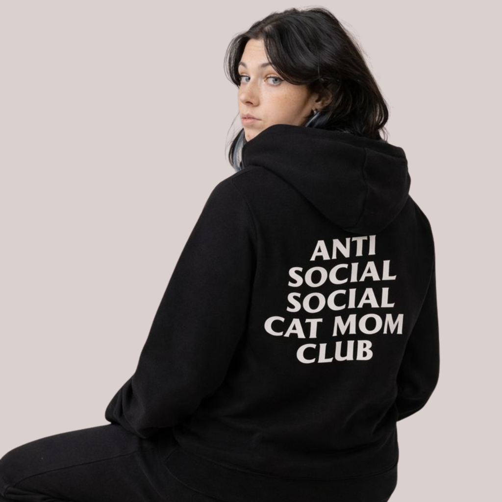 Hoodie Estampado Anti Social Social Cat Mom Club"